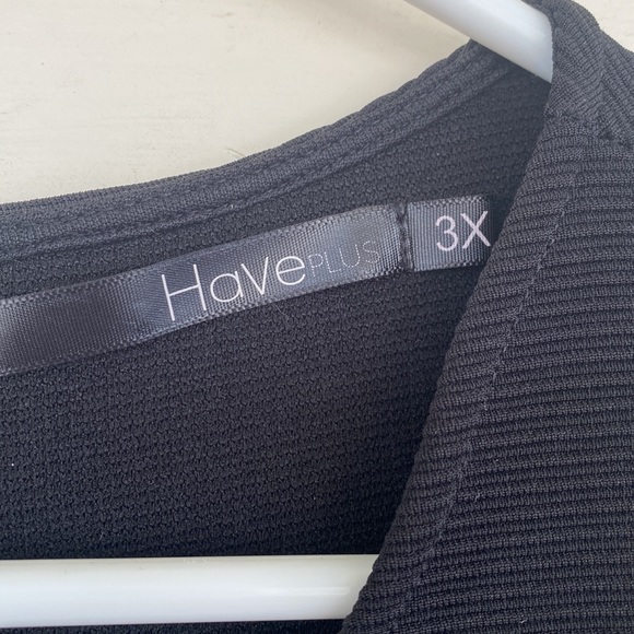 Black Dress. Sleeveless with some stretch - Picture 2 of 3